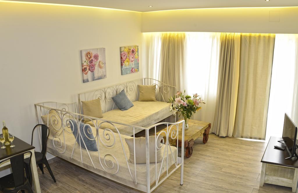 Princess Irini Sea Front Aparthotel Rethymno  ภายนอก รูปภาพ